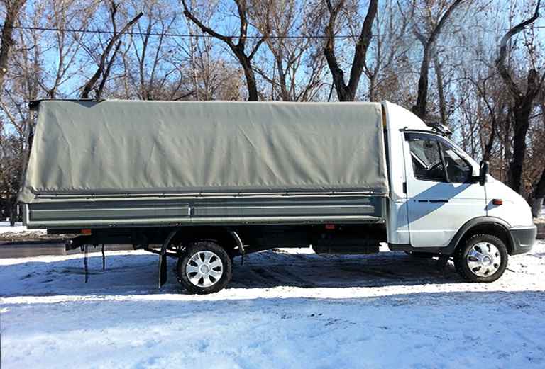 Заказать грузовую газель для доставки вещей : Диван 2-местный из Санкт-Петербурга в Апатиты